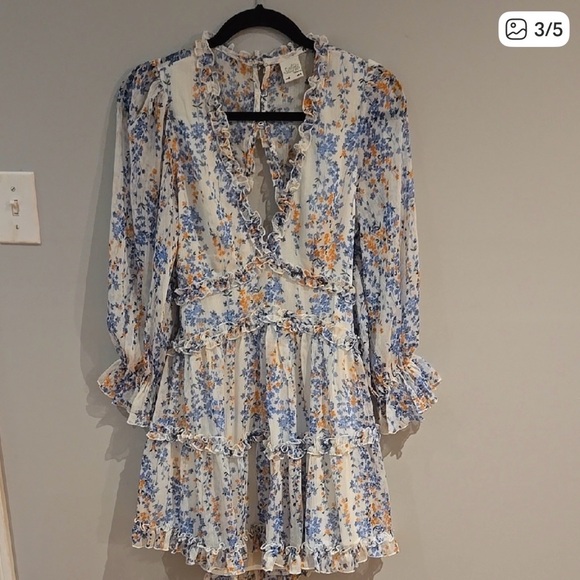 Selfie Leslie Blue and White Floral Long Sleeve Dress - Picture 2 of 4